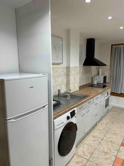 Duplex Minimaliste - 30 Min De Paris Apartment Saint-Ouen-l'Aumone Exterior photo